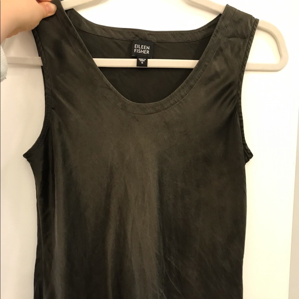 100% silk Eileen Fisher tank size small